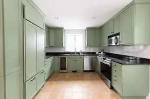 556 Wellesley St, Weston, MA 02493 - Photo 12