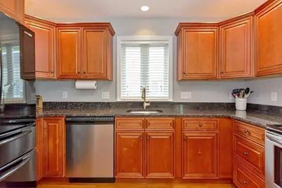 28 Richardson St #1, Wakefield, MA 01880 - Photo 14