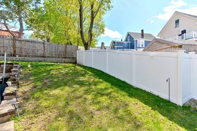 28 Richardson St #1, Wakefield, MA 01880 - Photo 6