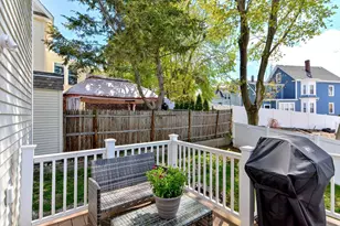 28 Richardson St, Wakefield, MA 01880 - Photo 4