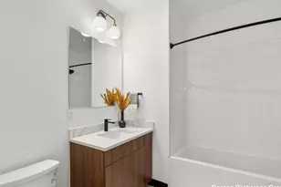 600 Broadway, Everett, MA 02149 - Photo 2