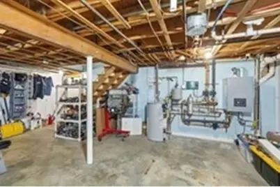 22 Juniper St, Lowell, MA 01852 - Photo 38