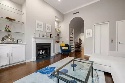 267 Beacon #2, Boston, MA 02116 - Photo 2