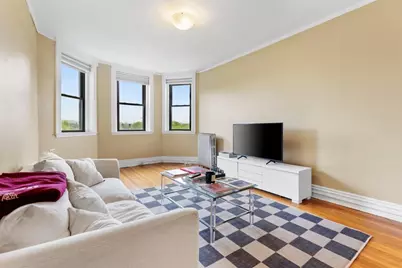 378 Riverway #8, Boston, MA 02115 - Photo 4