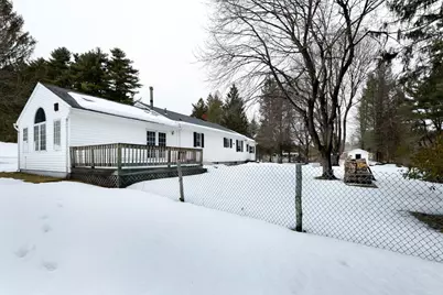 105 Railroad St, Belchertown, MA 01007 - Photo 4