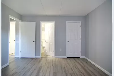 22 Maple Crest Cir #E, Holyoke, MA 01040 - Photo 26