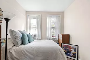 92 Chestnut St, Boston, MA 02108 - Photo 28