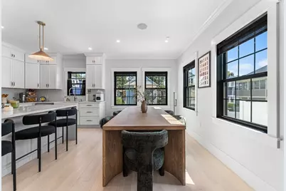 11 Lowell St #B, Arlington, MA 02476 - Photo 8