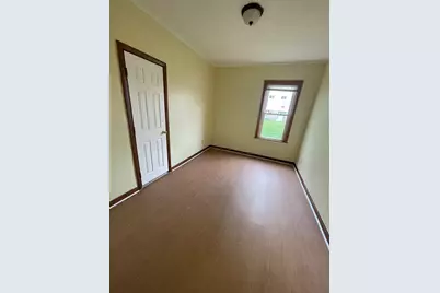 33 Nashua St #1S, Fall River, MA 02721 - Photo 2