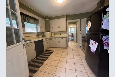 127 Melha Ave, Springfield, MA 01104 - Photo 20