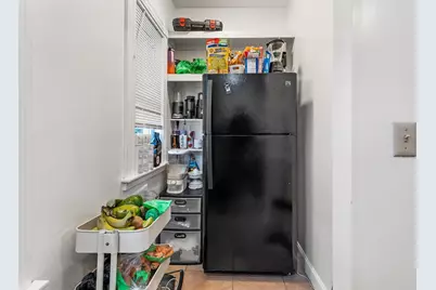 27 Brinsley St, Boston, MA 02121 - Photo 18