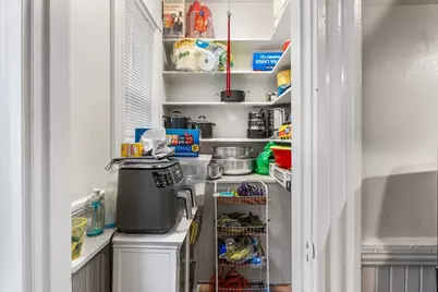27 Brinsley St, Boston, MA 02121 - Photo 20