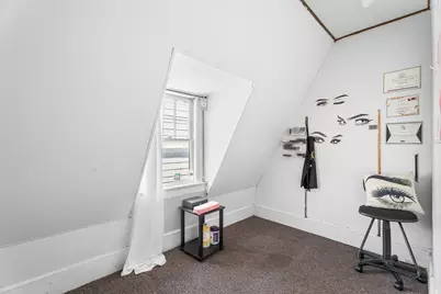 27 Brinsley St, Boston, MA 02121 - Photo 24