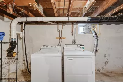 913 Lancaster Street, Leominster, MA 01453 - Photo 32