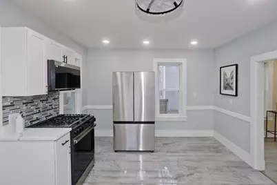 21 Chester St, Springfield, MA 01105 - Photo 6