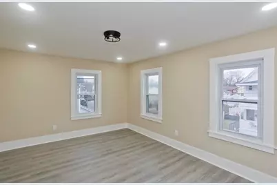 21 Chester St, Springfield, MA 01105 - Photo 20