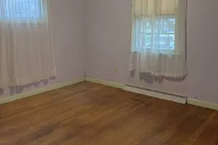 52 Bremen St, Springfield, MA 01108 - Photo 4