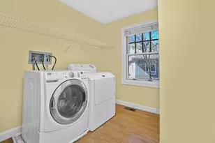 81 Beecher Pl, Newton, MA 02459 - Photo 28