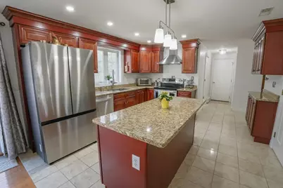 11 Lauren Ln, Sturbridge, MA 01518 - Photo 4