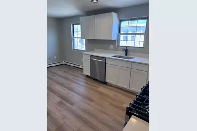 1099 River St #3, Boston, MA 02136 - Photo 2