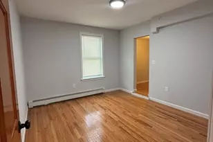 78 Hollis St, Worcester, MA 01610 - Photo 8