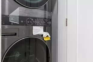 232 Clarendon St, Boston, MA 02116 - Photo 14