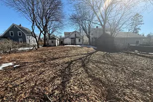 28 Angell St, Mansfield, MA 02048 - Photo 4