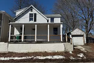 28 Angell St, Mansfield, MA 02048 - Photo 1