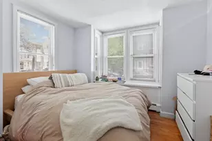 651 E 7th St, Boston, MA 02127 - Photo 4