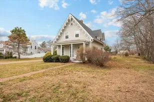 59 Cottage St, Hingham, MA 02043 - Photo 4