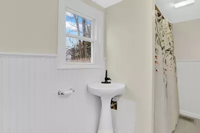 86 Albert St, West Springfield, MA 01089 - Photo 24