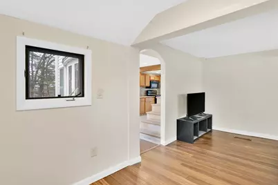 86 Albert St, West Springfield, MA 01089 - Photo 16