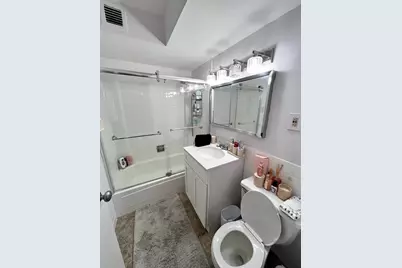 566 Commonwealth #501, Boston, MA 02215 - Photo 4