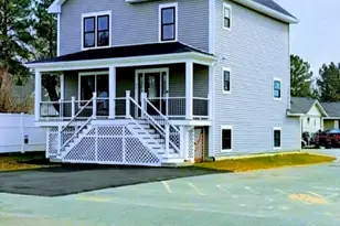 31 Niagara St, Fall River, MA 02721 - Photo 2