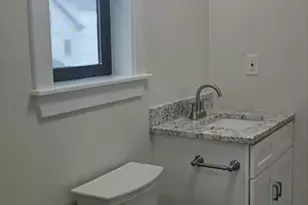 31 Niagara St, Fall River, MA 02721 - Photo 12