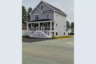 31 Niagara St, Fall River, MA 02721 - Photo 1
