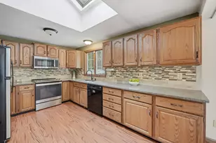 62 Campbell Dr, Easthampton, MA 01027 - Photo 12