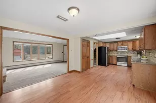 62 Campbell Dr, Easthampton, MA 01027 - Photo 10