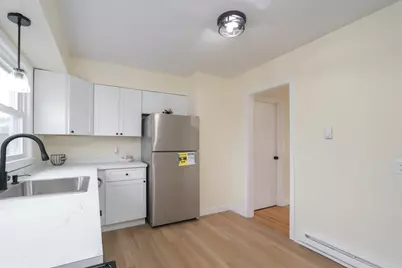 72 Honeysuckle Dr #72, Chicopee, MA 01022 - Photo 8