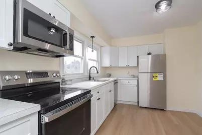 72 Honeysuckle Dr #72, Chicopee, MA 01022 - Photo 10