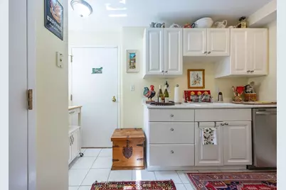 75 Glen Rd #B4, Brookline, MA 02445 - Photo 10