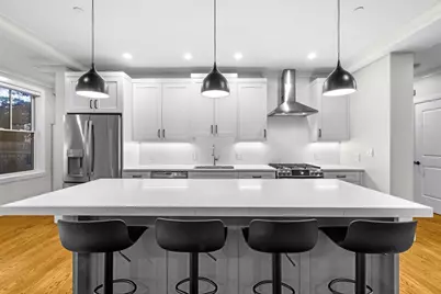 24 Selkirk #24-4, Boston, MA 02135 - Photo 2