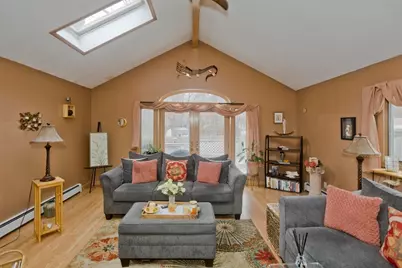 322 Holcomb Rd, Springfield, MA 01118 - Photo 10