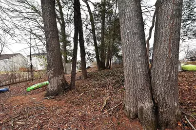 16 Black Point Rd, Webster, MA 01570 - Photo 10