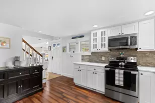 28 Little Pond Rd, Plymouth, MA 02360 - Photo 16