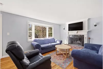 70 Quinaquisset Ave, Mashpee, MA 02649 - Photo 8