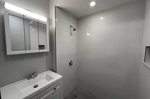 158 Holland, Somerville, MA 02144 - Photo 6