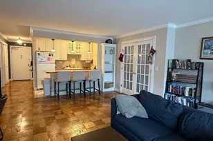 2 Hawthorne Pl, Boston, MA 02114 - Photo 10