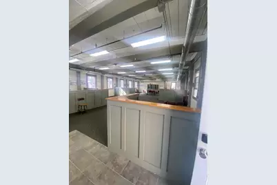 30R Hampshire, Methuen, MA 01844 - Photo 4