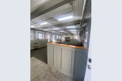 30R Hampshire, Methuen, MA 01844 - Photo 2